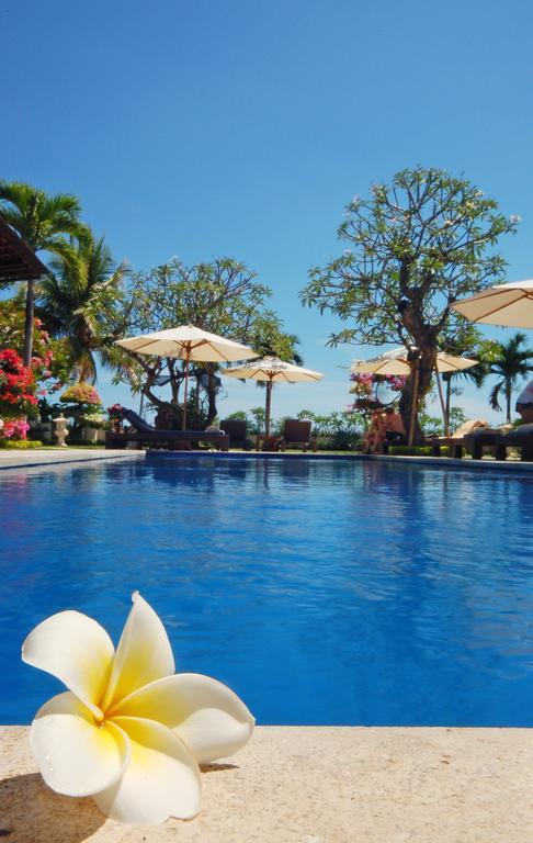 Frangipani Beach Hotel Lovina  Exterior photo